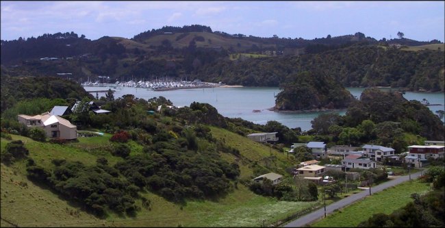 {short description of image}