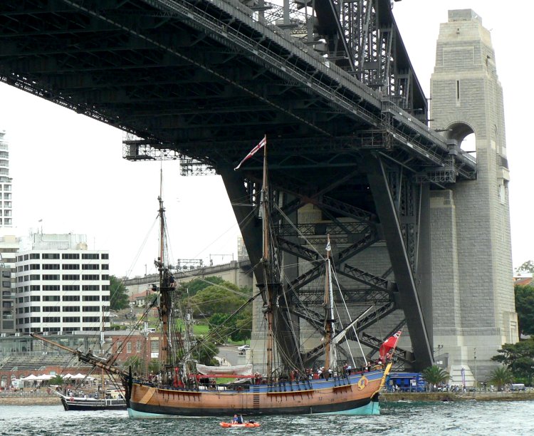 {short description of image}