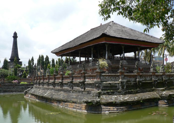 {short description of image}