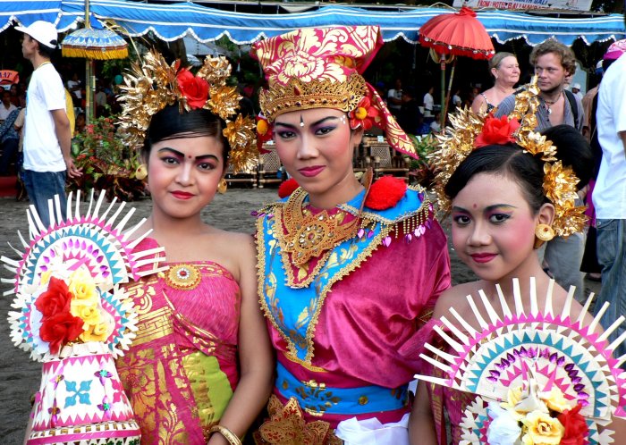 {short description of image}