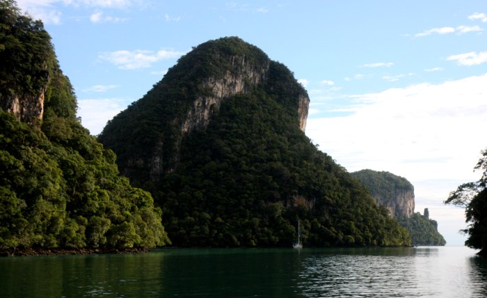 {short description of image}