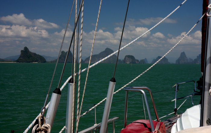 {short description of image}