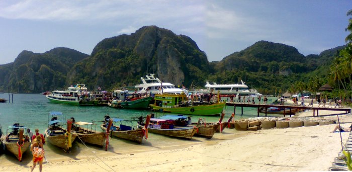 {short description of image}