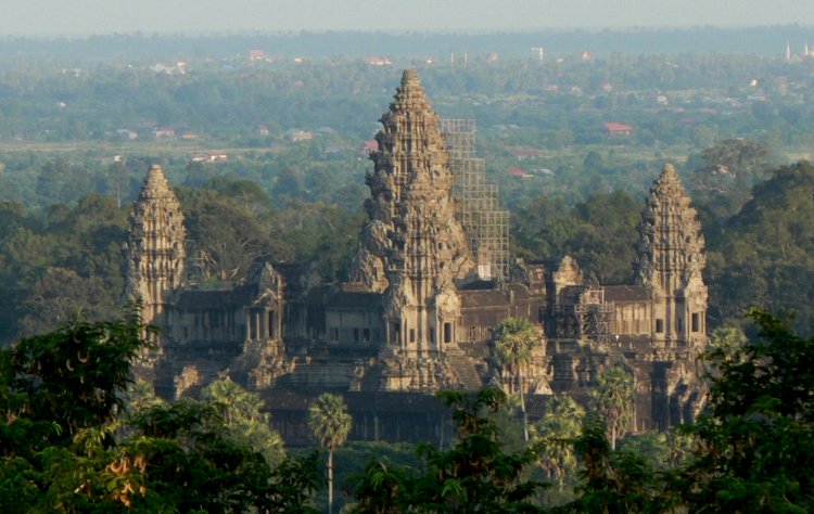 {short description of image}