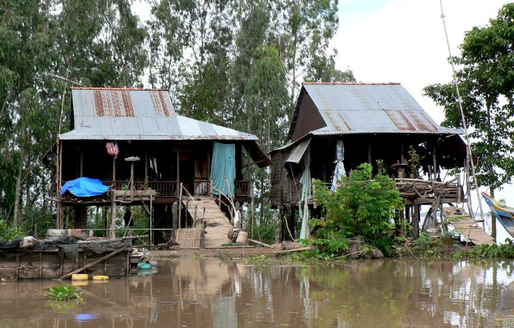 {short description of image}