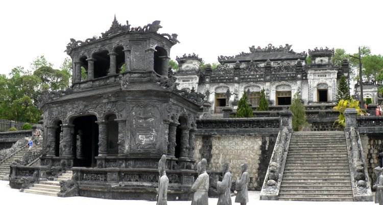 {short description of image}