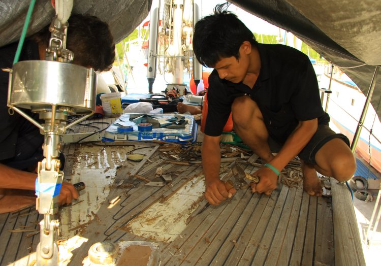 {short description of image}