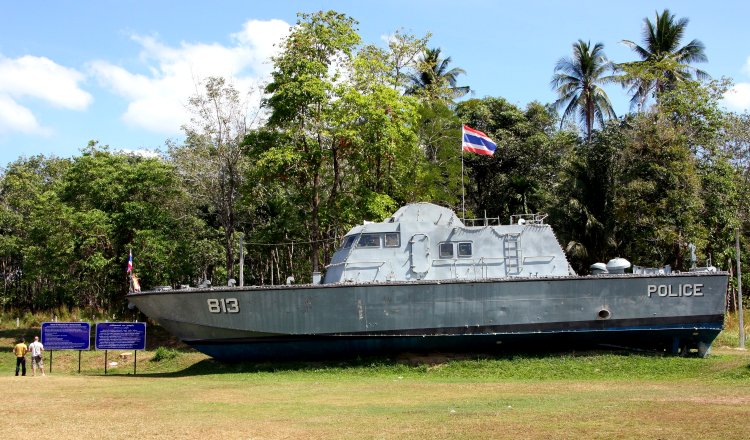 {short description of image}