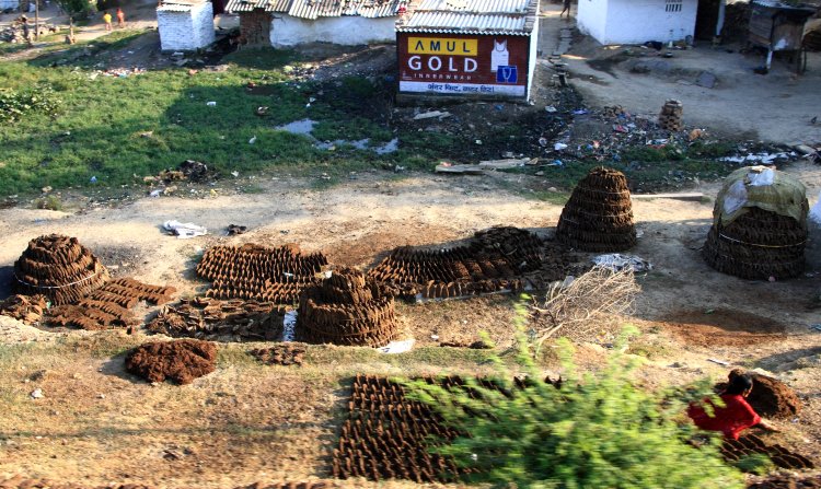 {short description of image}