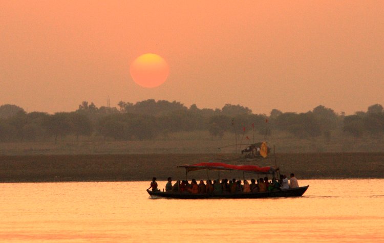 {short description of image}